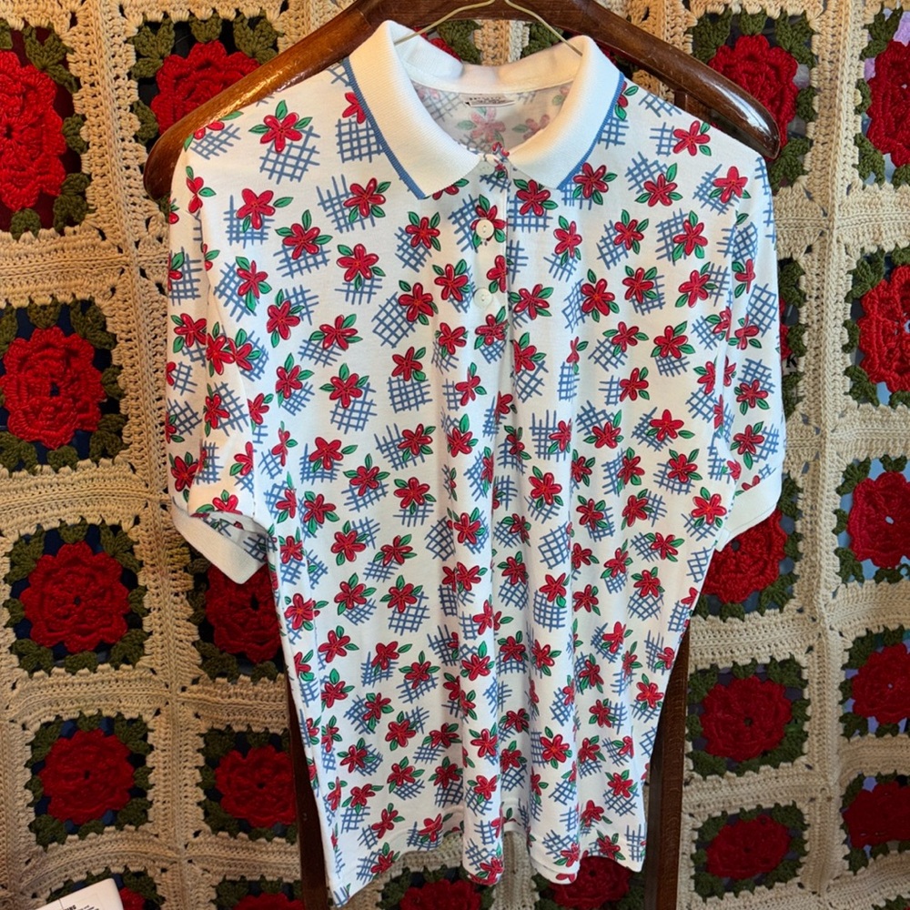 VINTAGE 70s/80s Partners white with red floral Polo Shirt Women's Medium Retro R